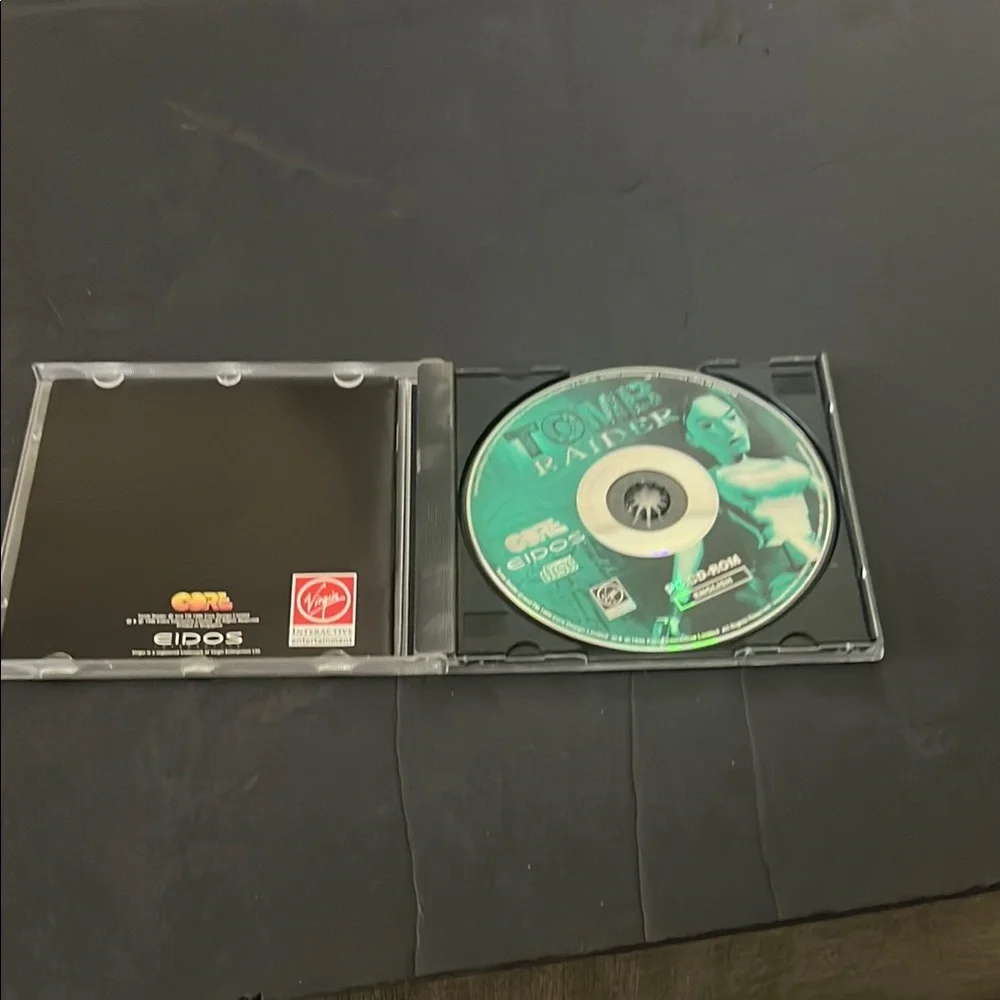 Tomb Raider PC Game CD with Case